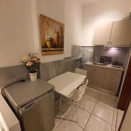 Sunset_apartments Only 15 Meters From The Sea Aparthotel Neos Marmaras